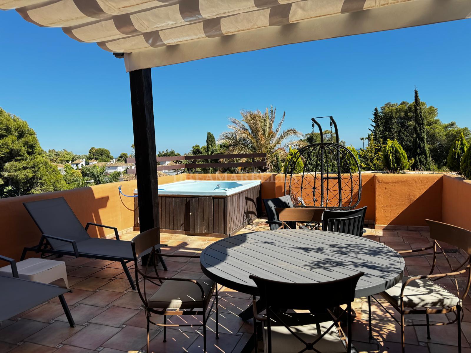 Duplex Penthouse in Estepona East
