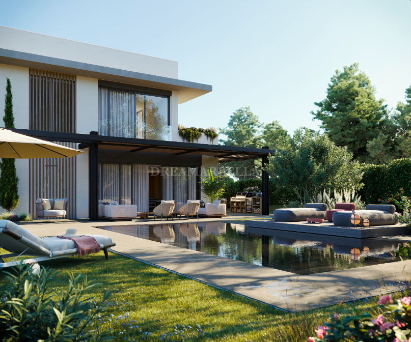 Plot in Estepona East