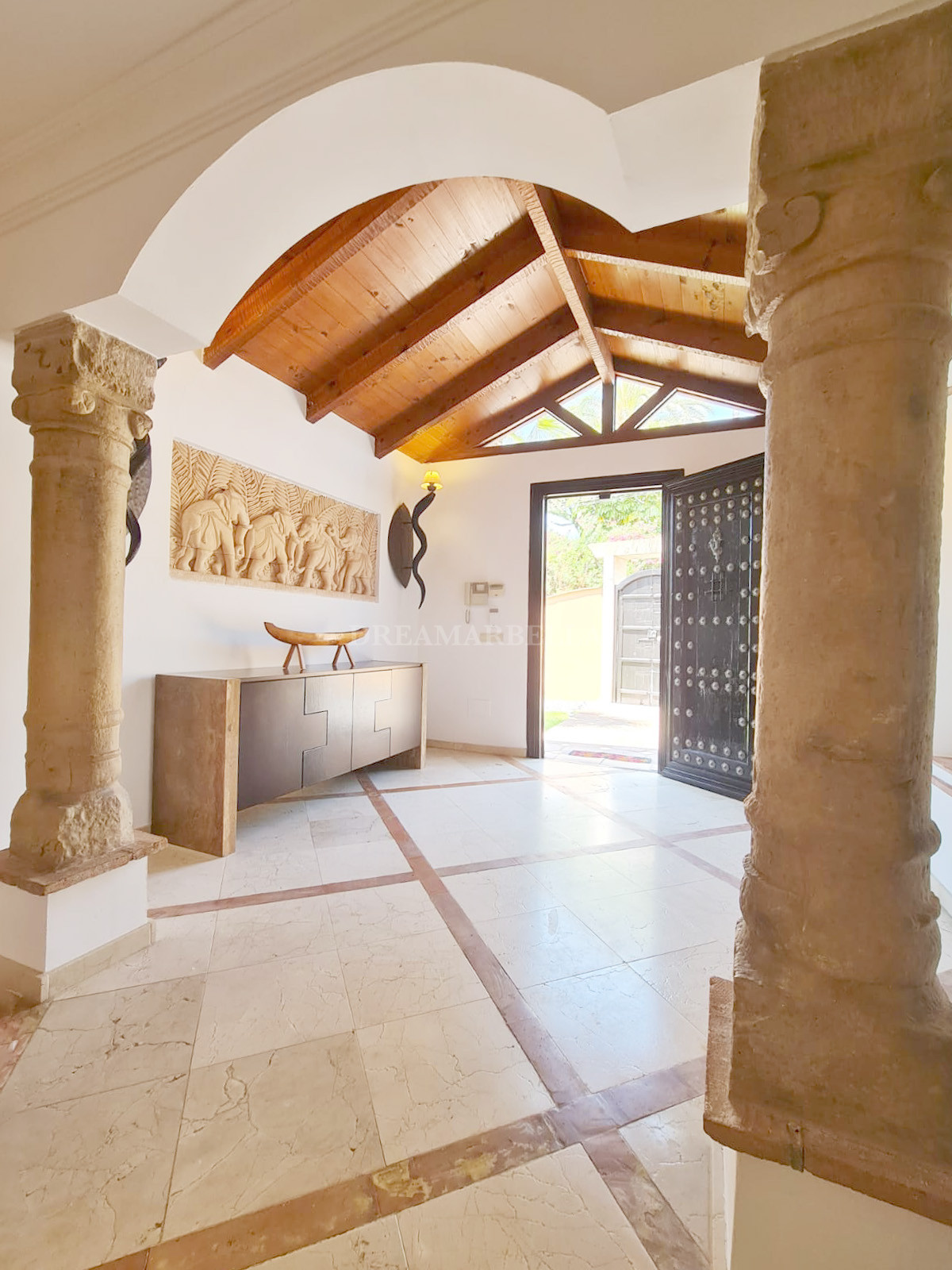 Villa in Estepona East
