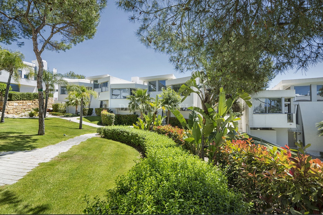 Semi Detached House in Marbella Golden Mile