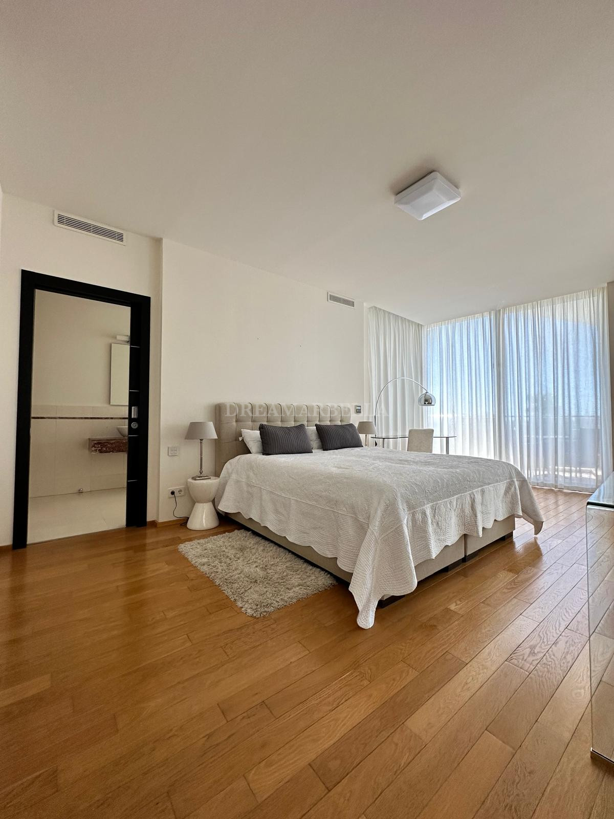 Semi Detached House in Marbella Golden Mile
