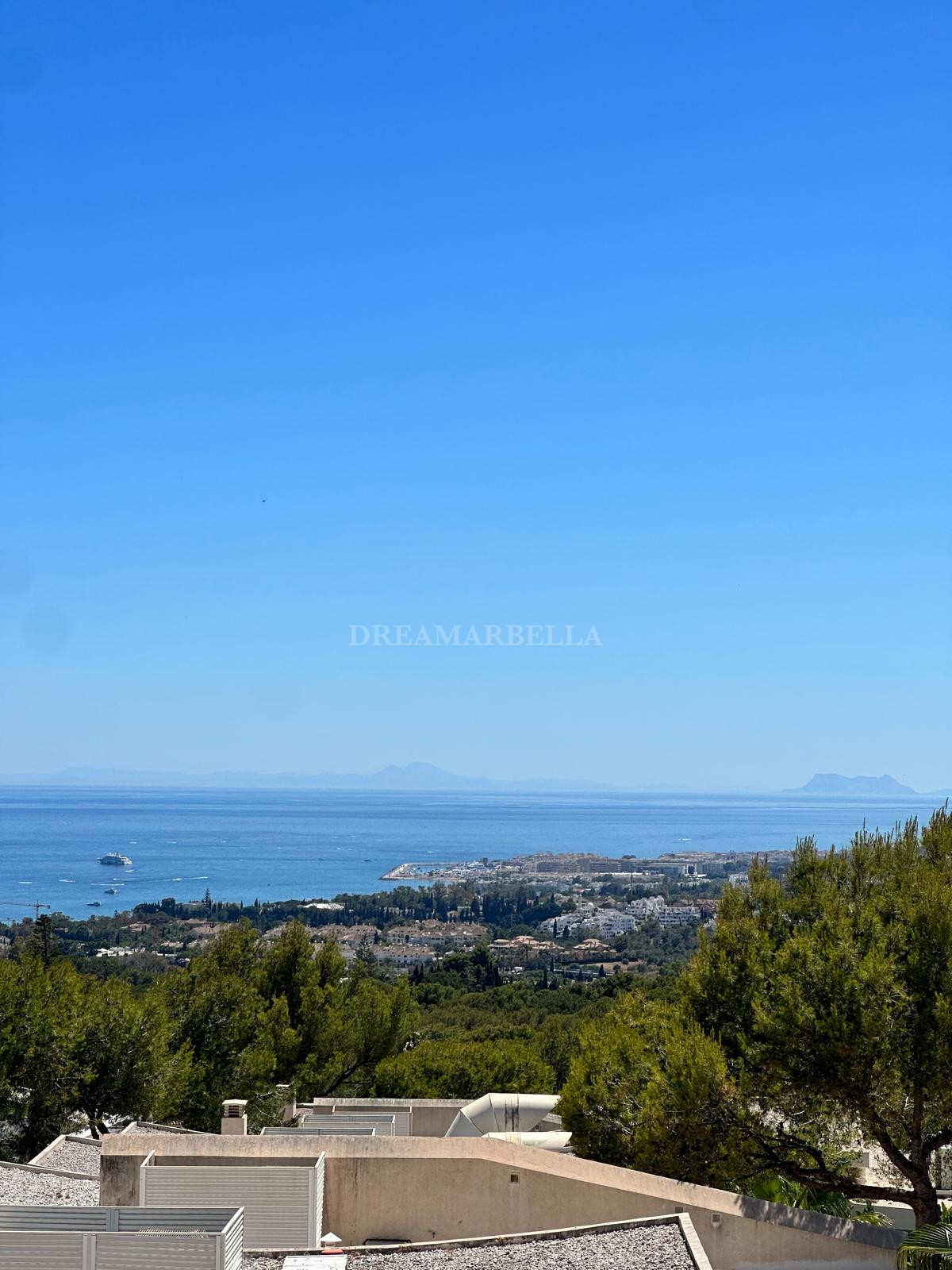 Semi Detached House in Marbella Golden Mile