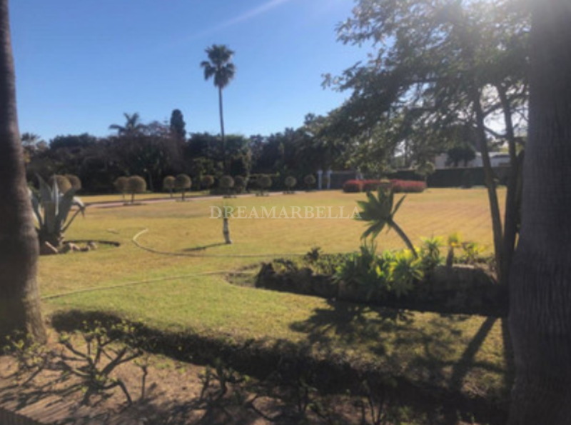 Plot in Guadalmina Baja