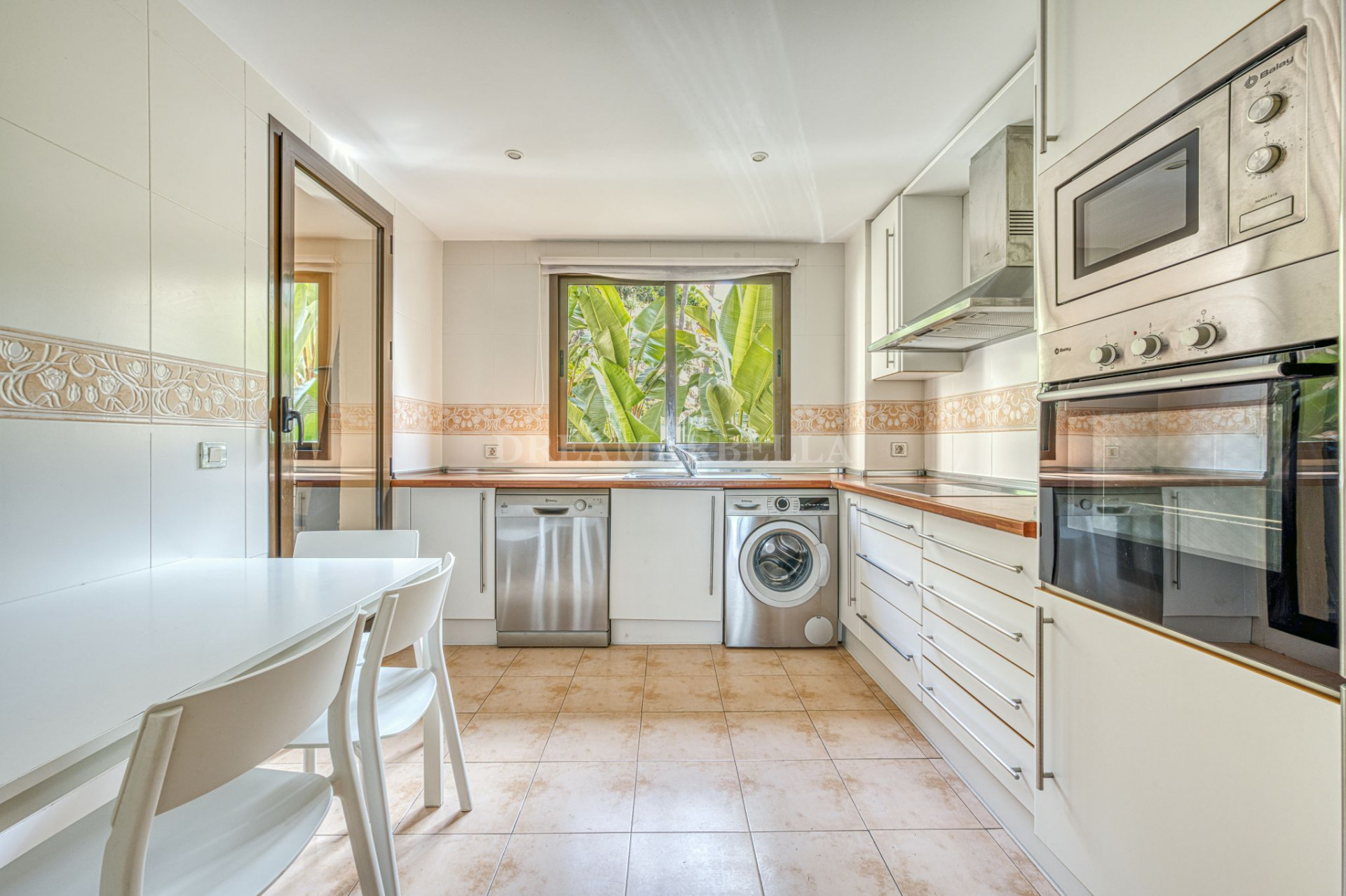 Ground Floor Apartment in Las lomas del Conde Luque