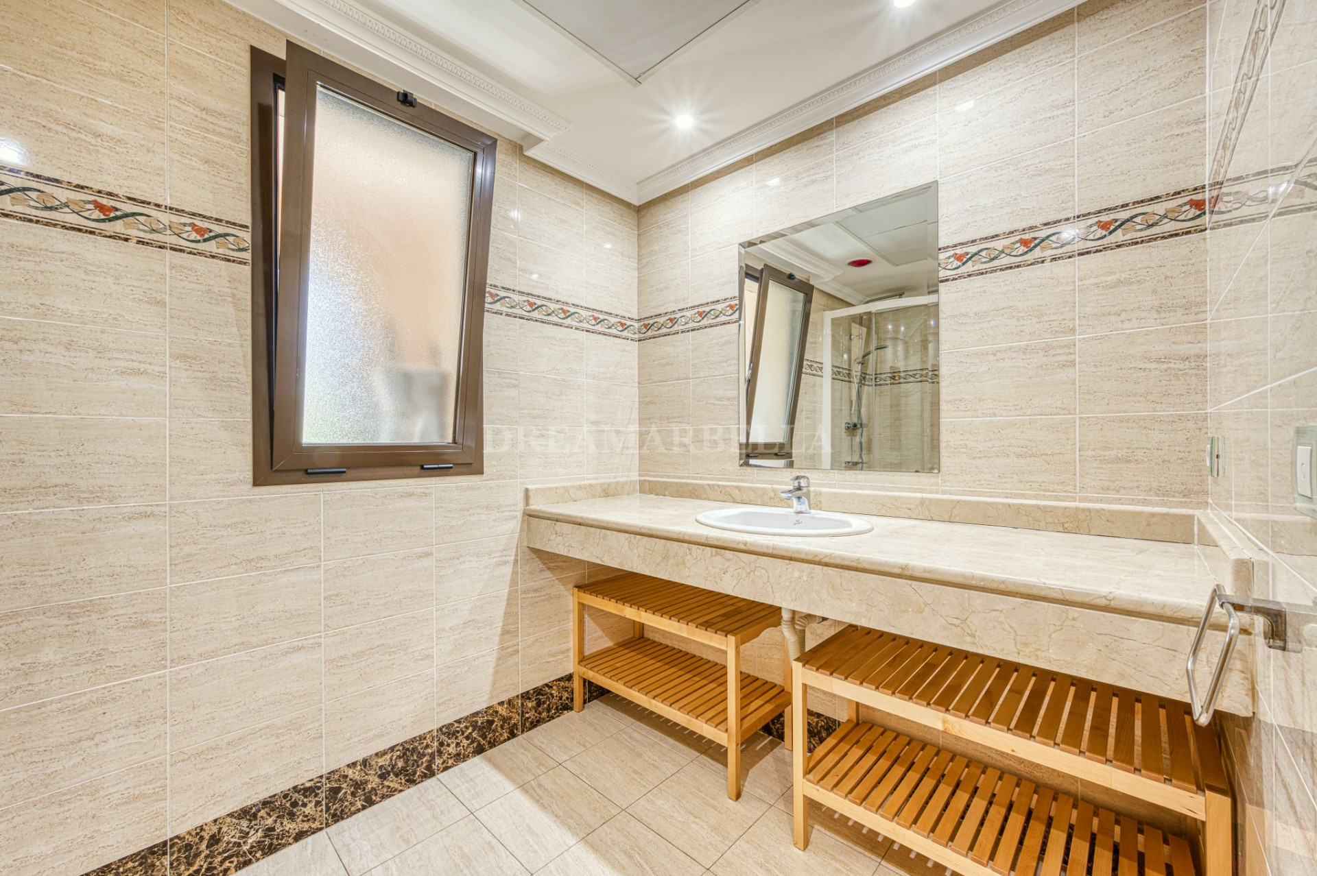 Ground Floor Apartment in Las lomas del Conde Luque