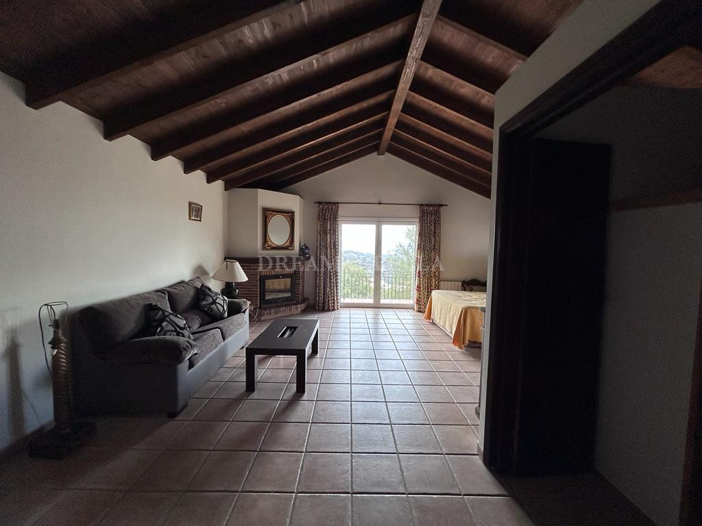 Finca in Monda
