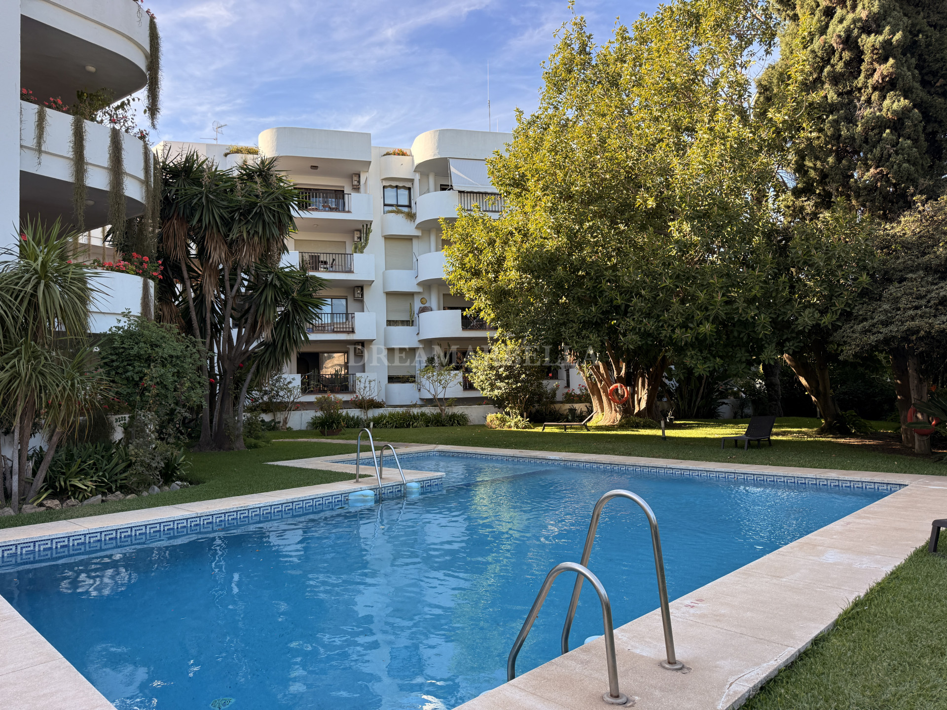 Ground Floor Apartment in Nueva Andalucia