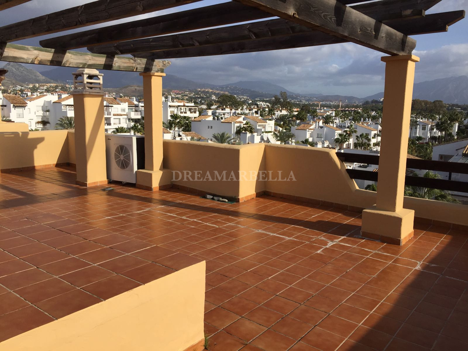 Penthouse in Estepona East