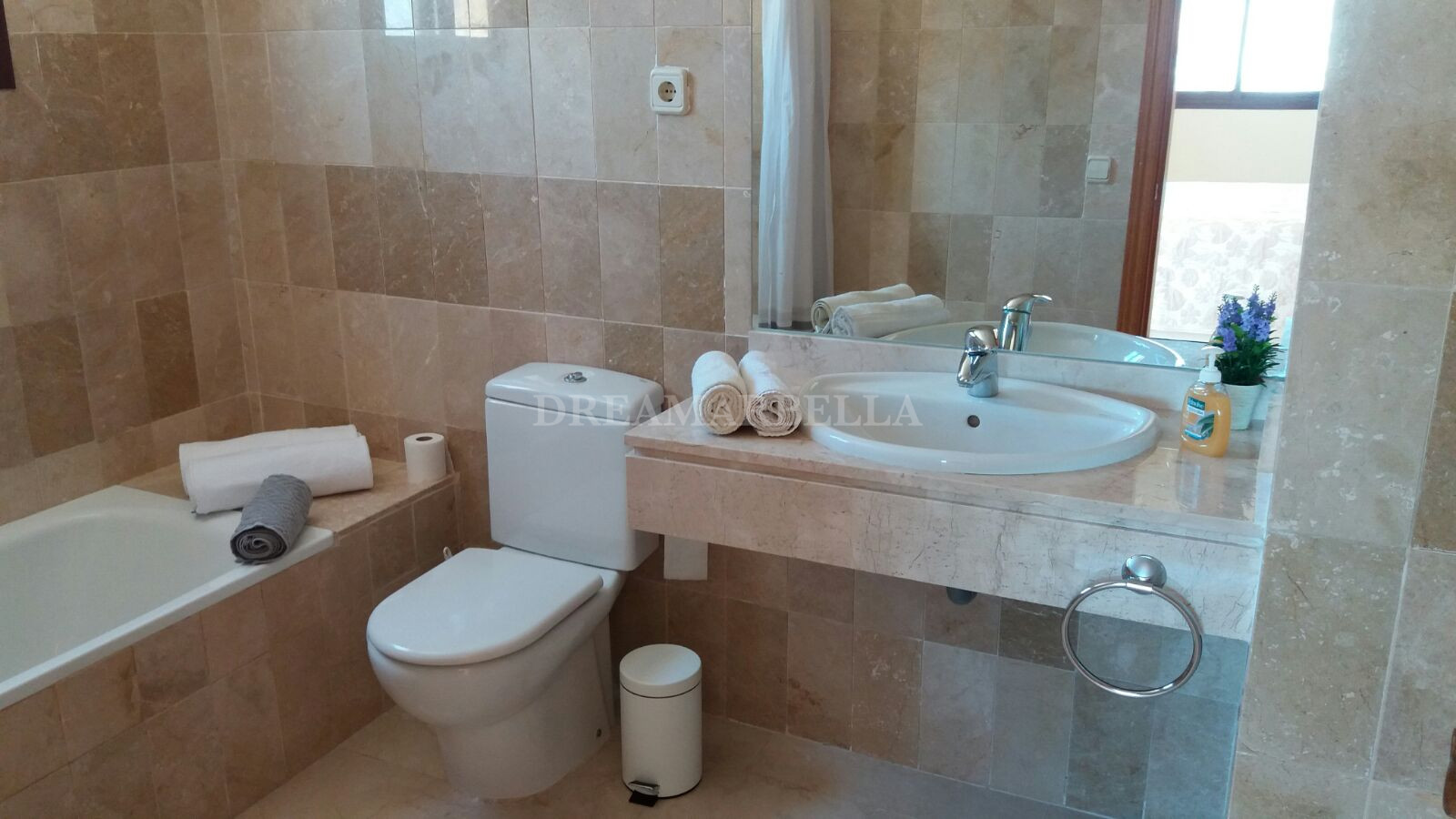 Penthouse in Estepona East