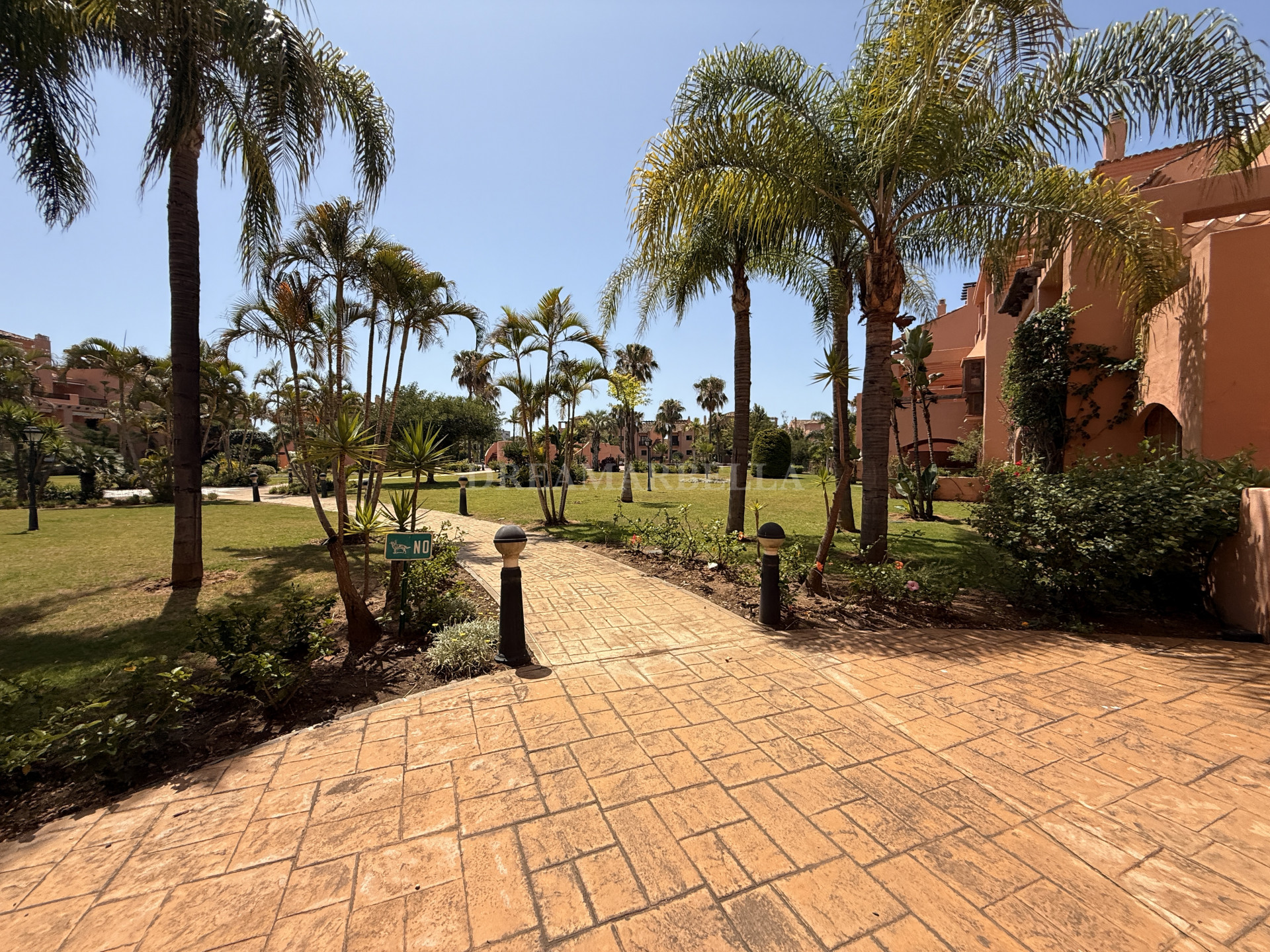 Apartment in Estepona East
