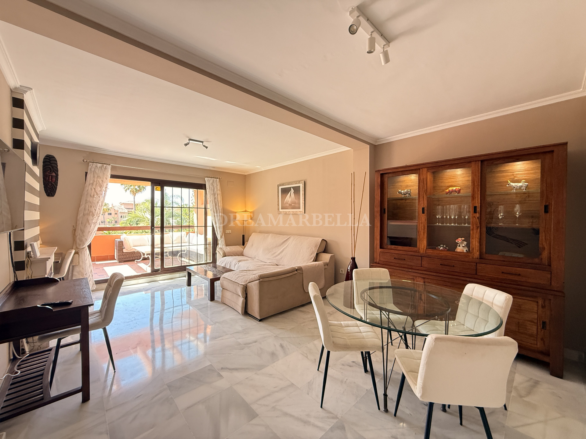 Apartment in Estepona East