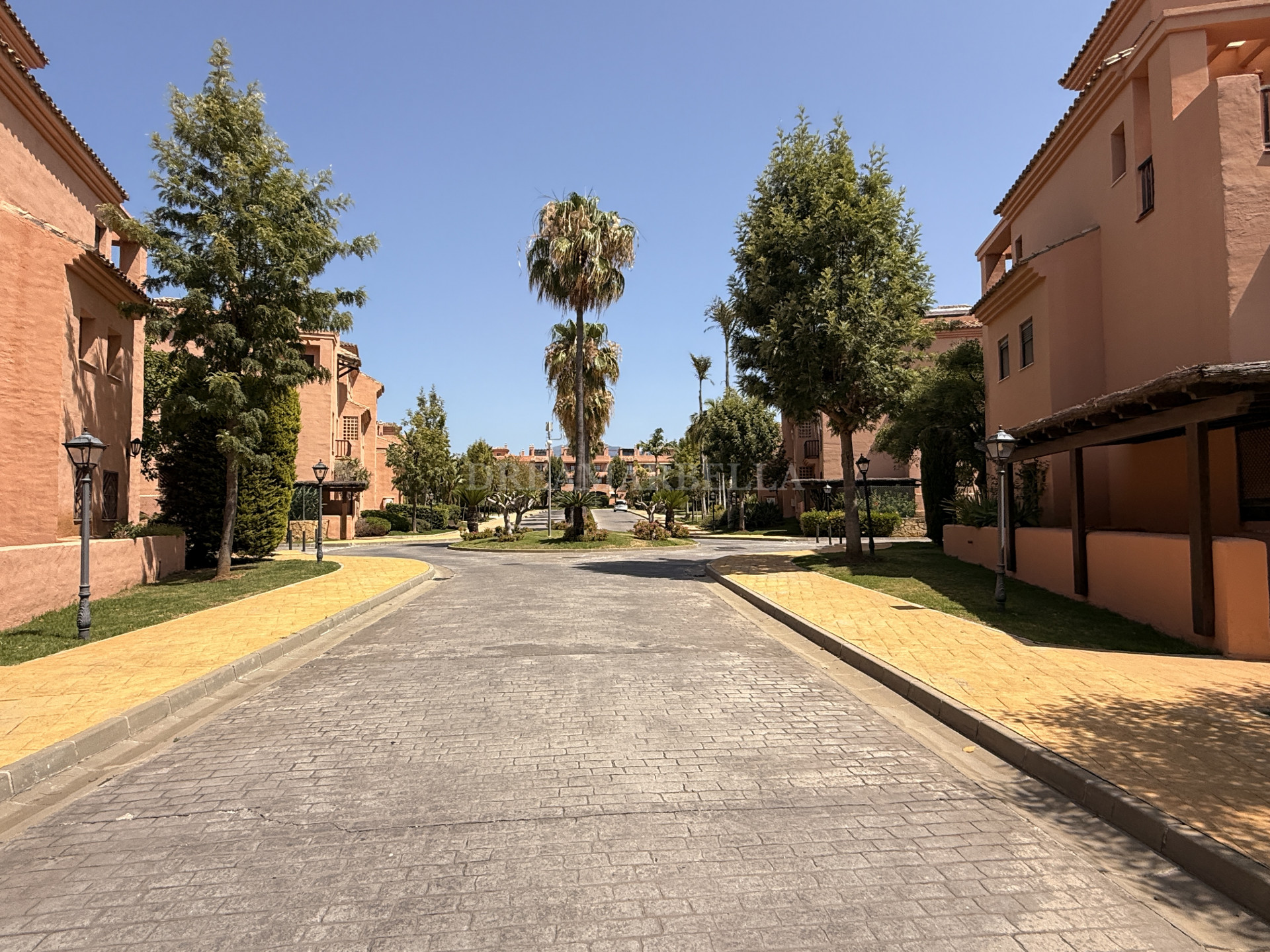 Apartment in Estepona East