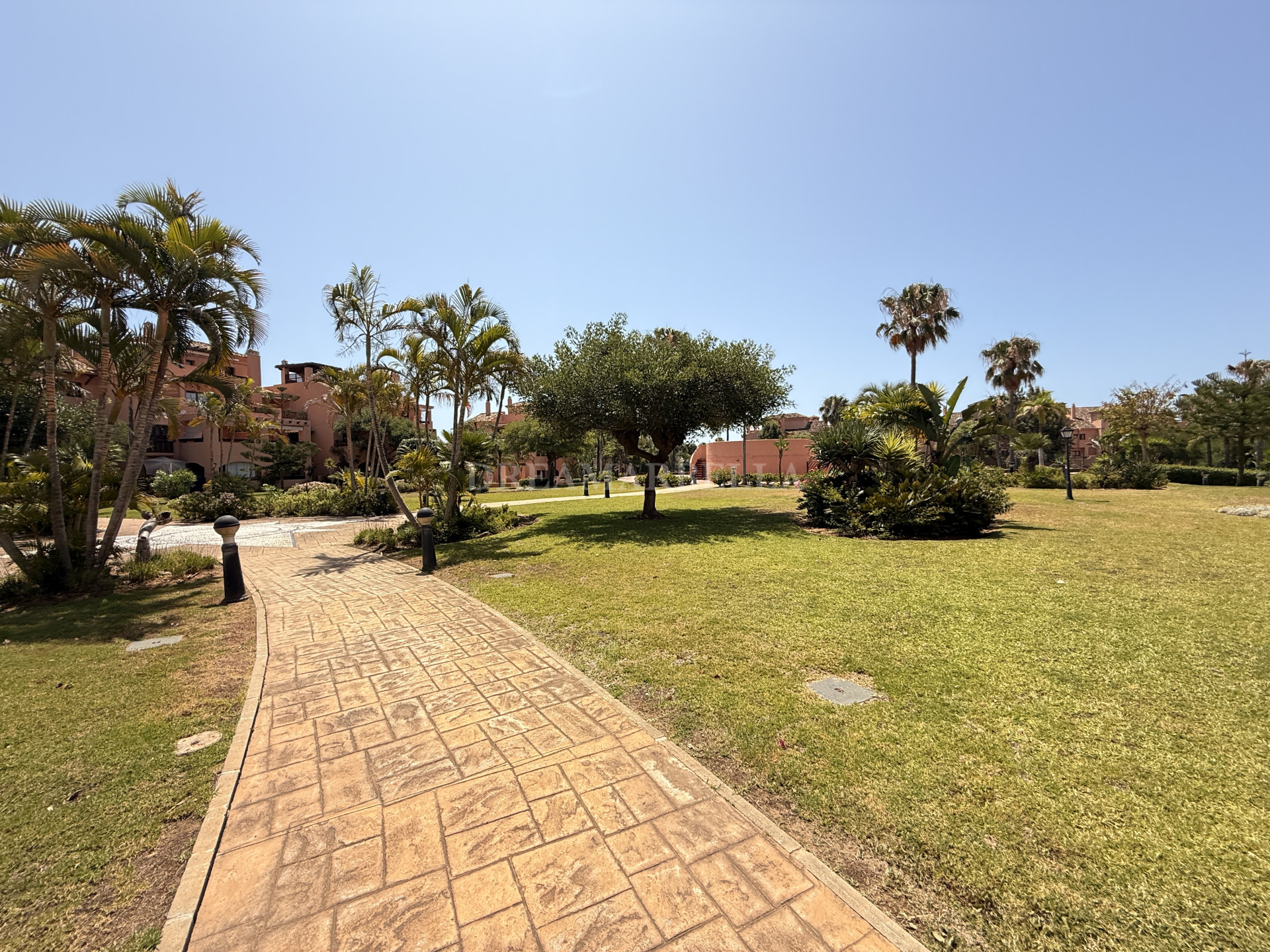 Apartment in Estepona East