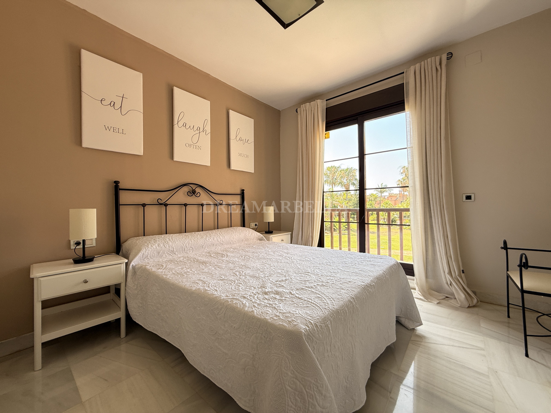 Apartment in Estepona East