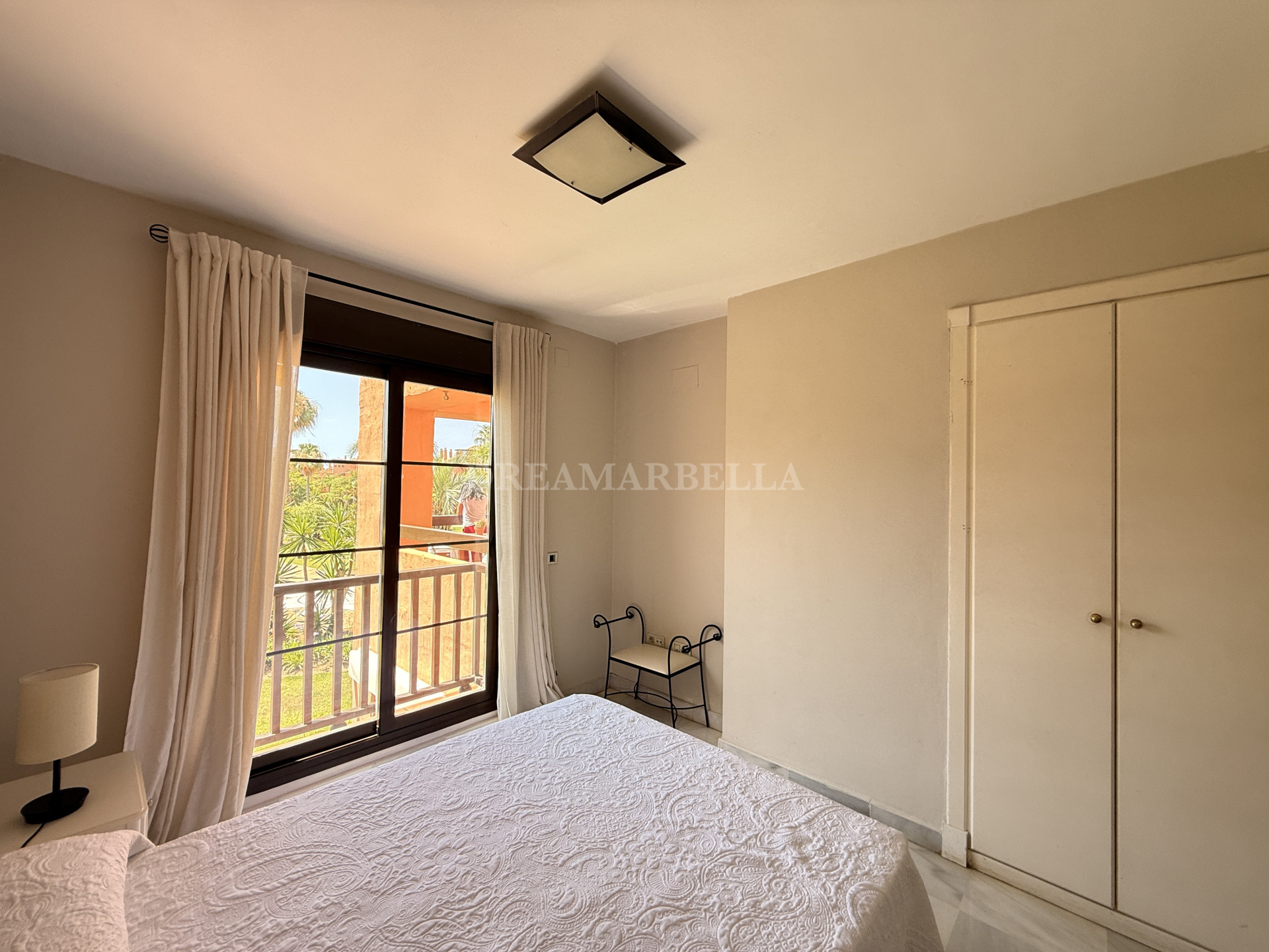 Apartment in Estepona East