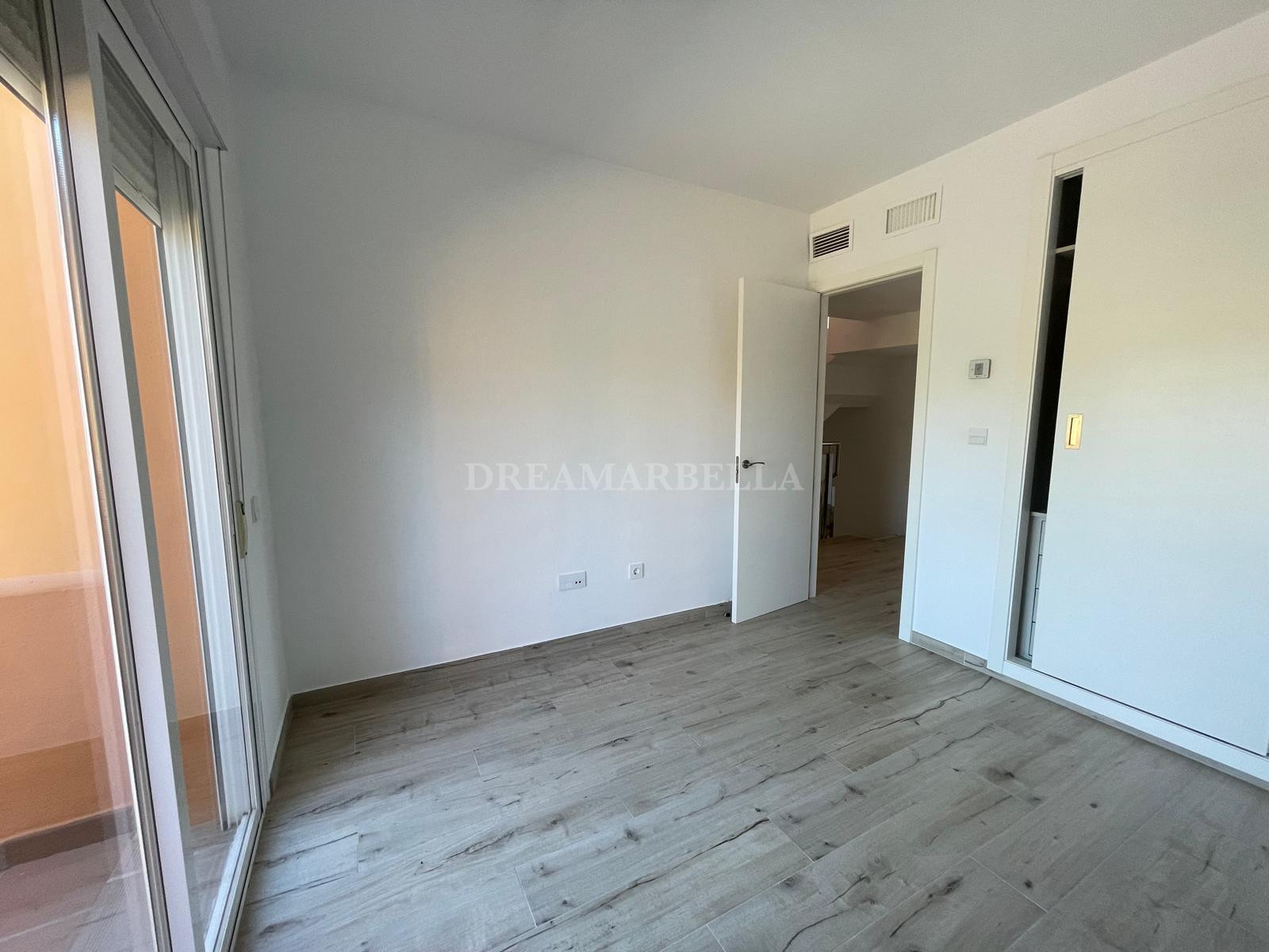 Town House in Paraíso Bellevue