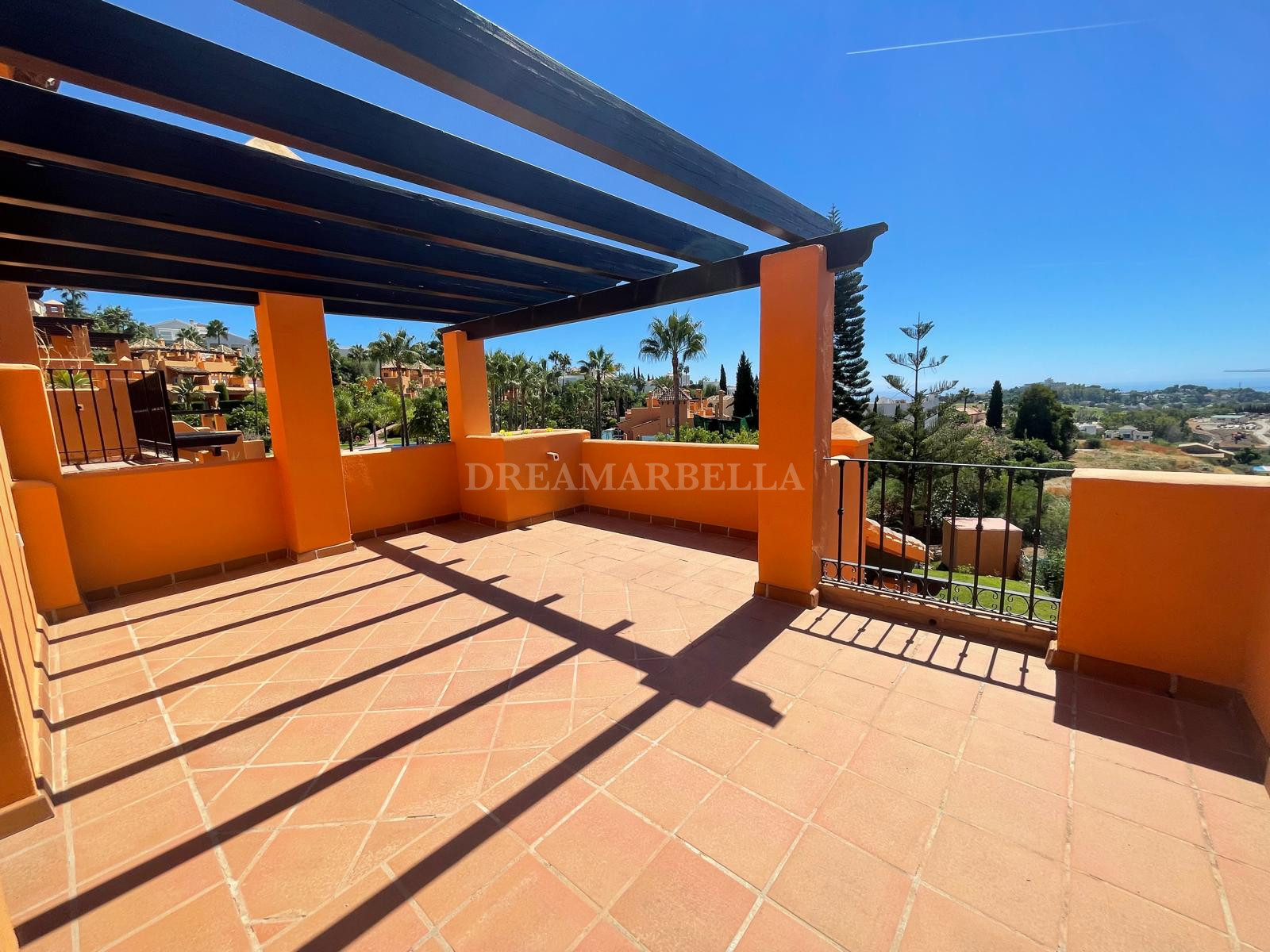 Town House in Paraíso Bellevue