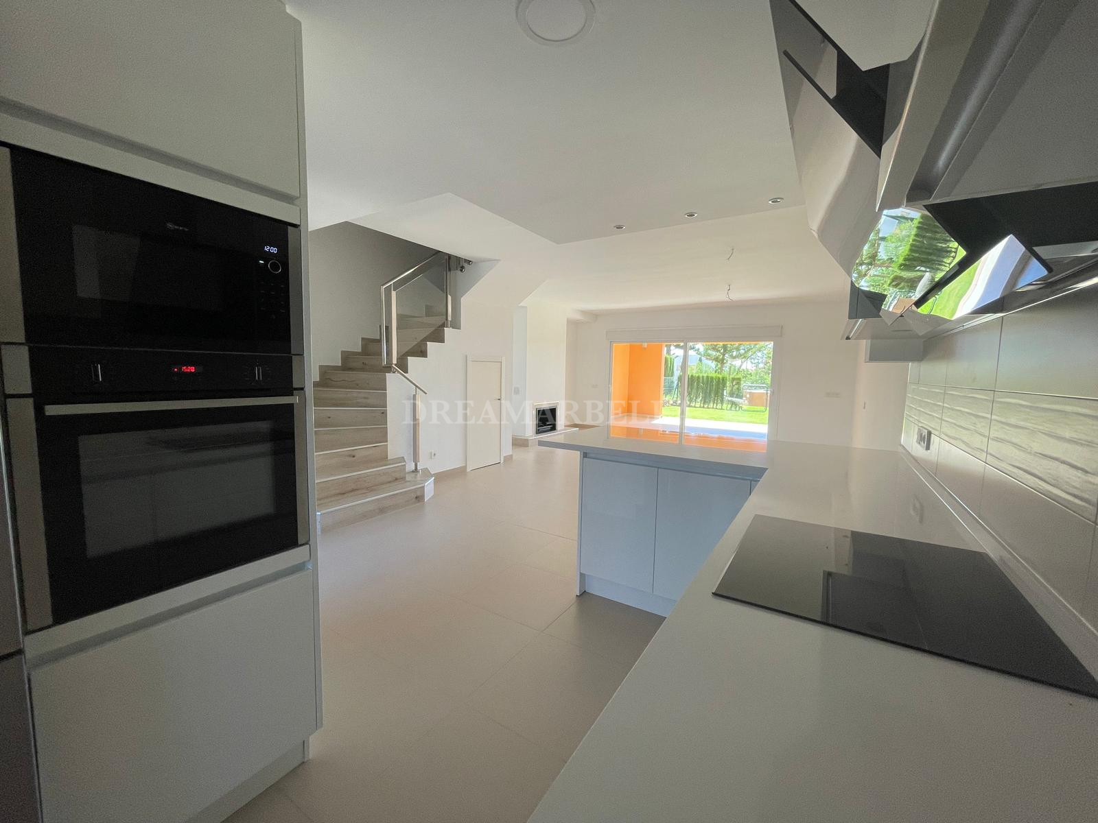 Town House in Paraíso Bellevue