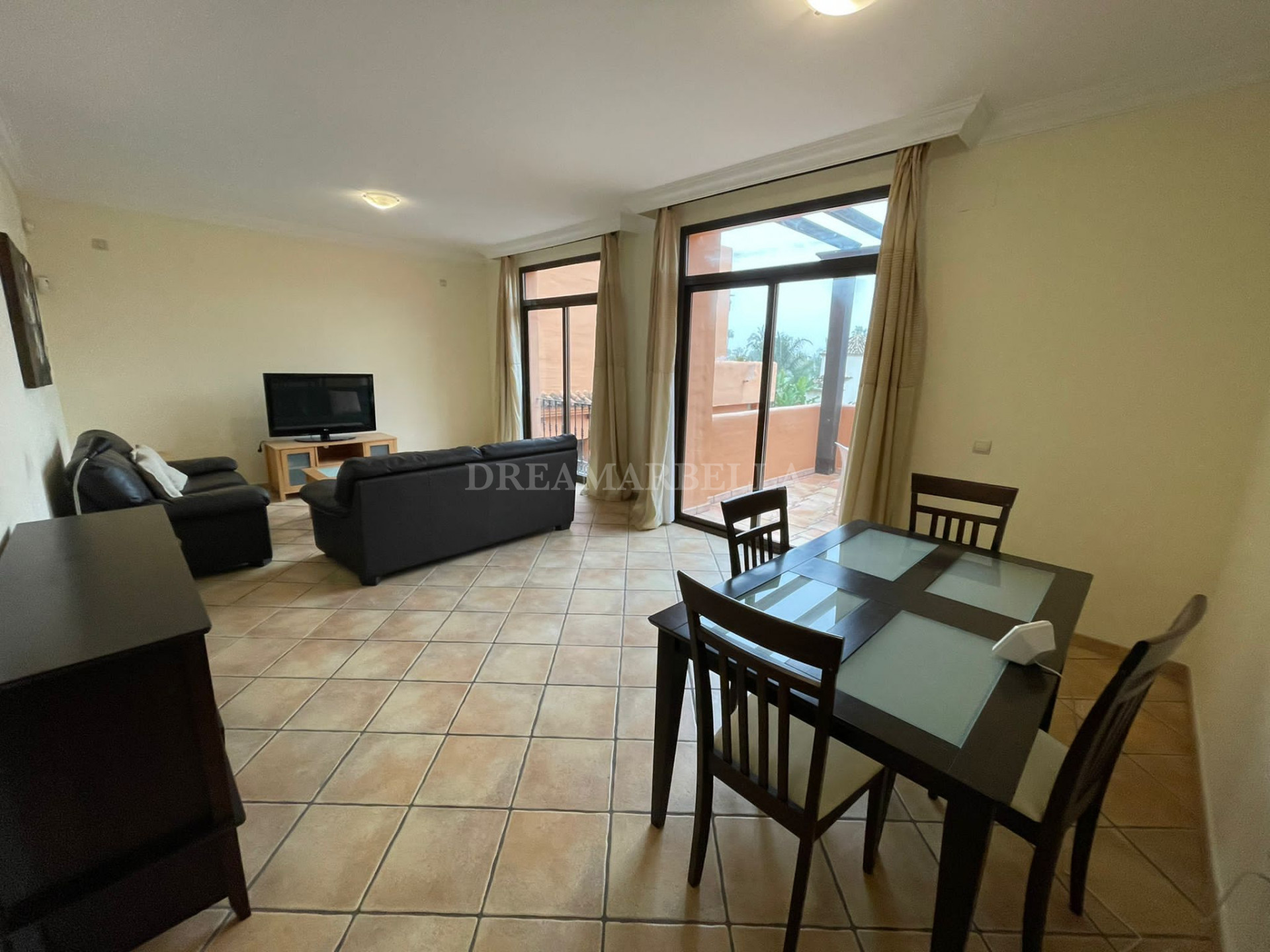 Apartment in Estepona East