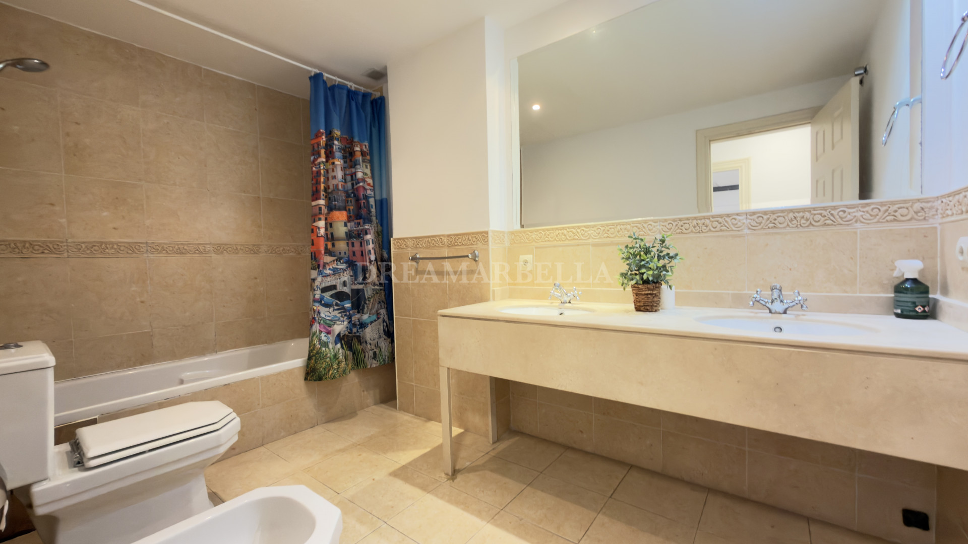 Apartment in Estepona East