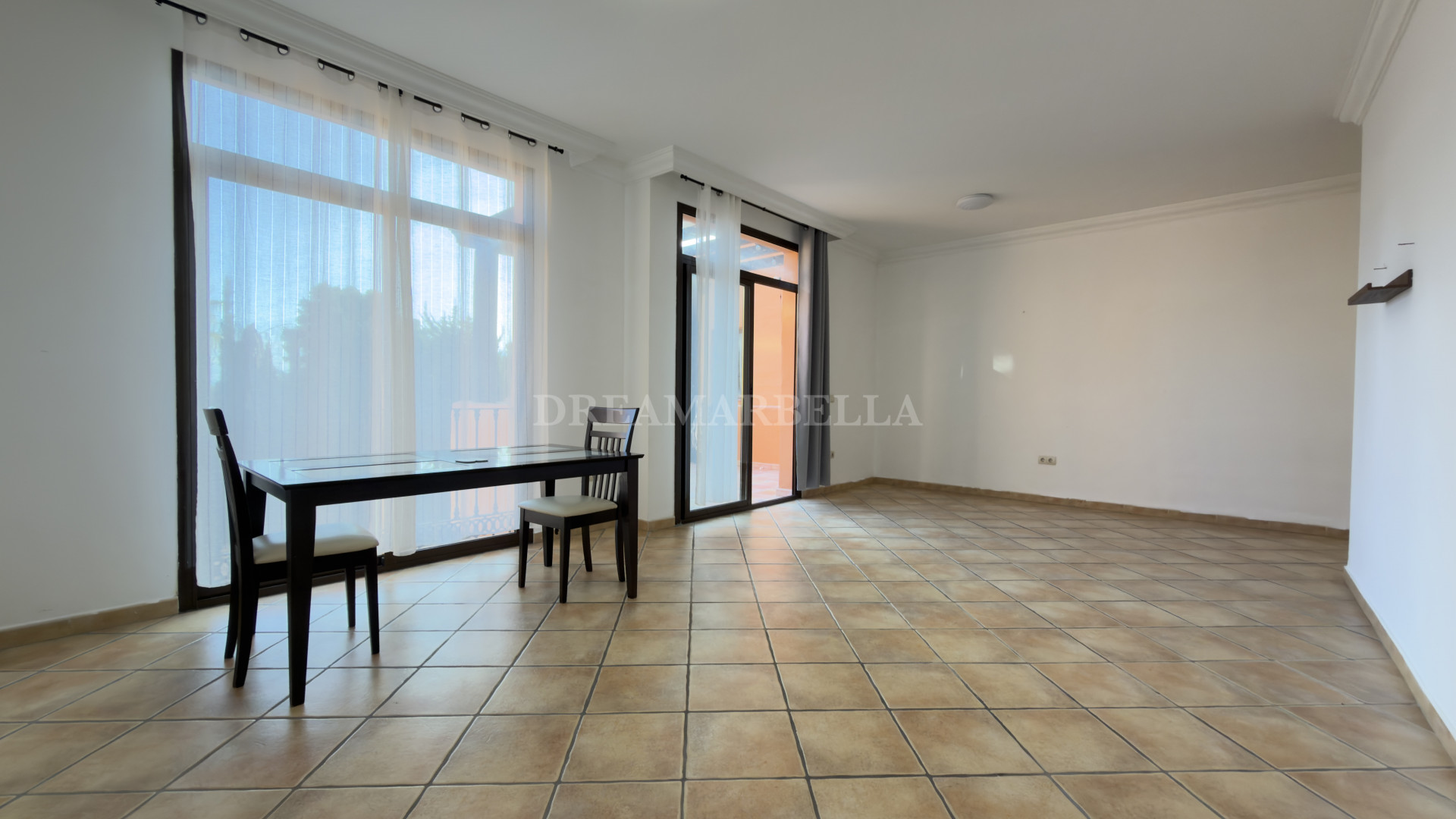 Apartment in Estepona East