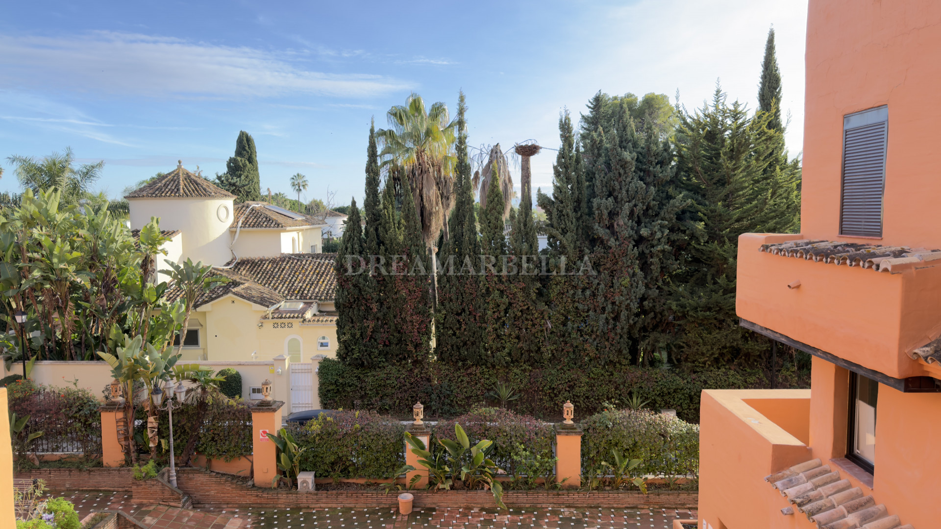 Apartment in Estepona East