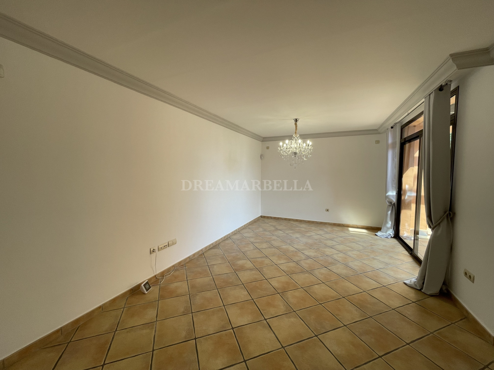 Apartment in Estepona East