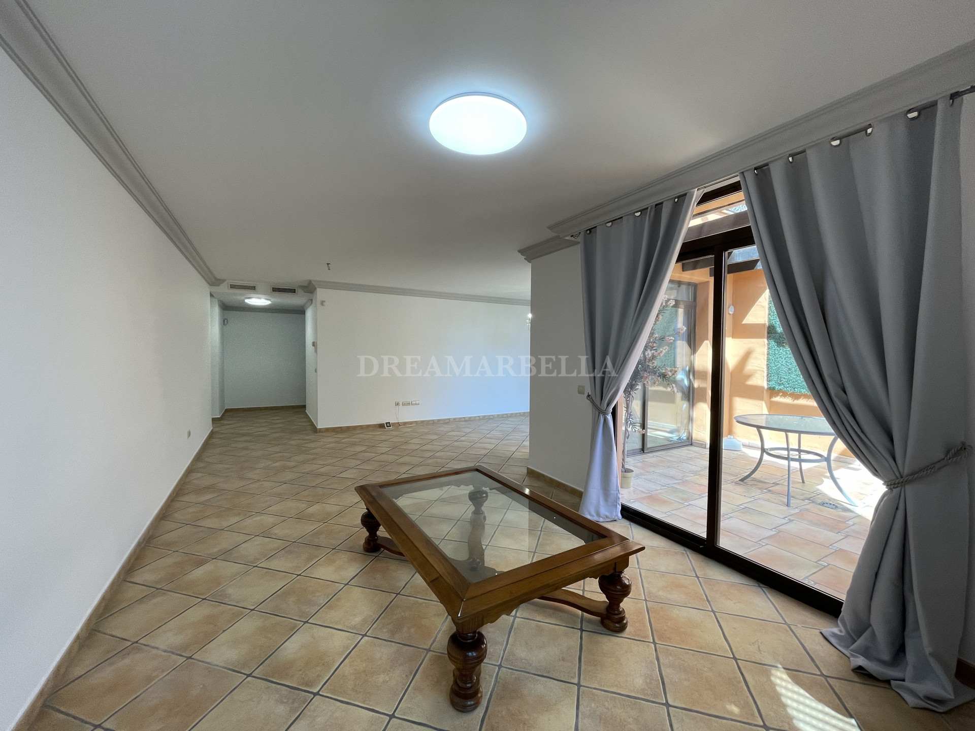 Apartment in Estepona East