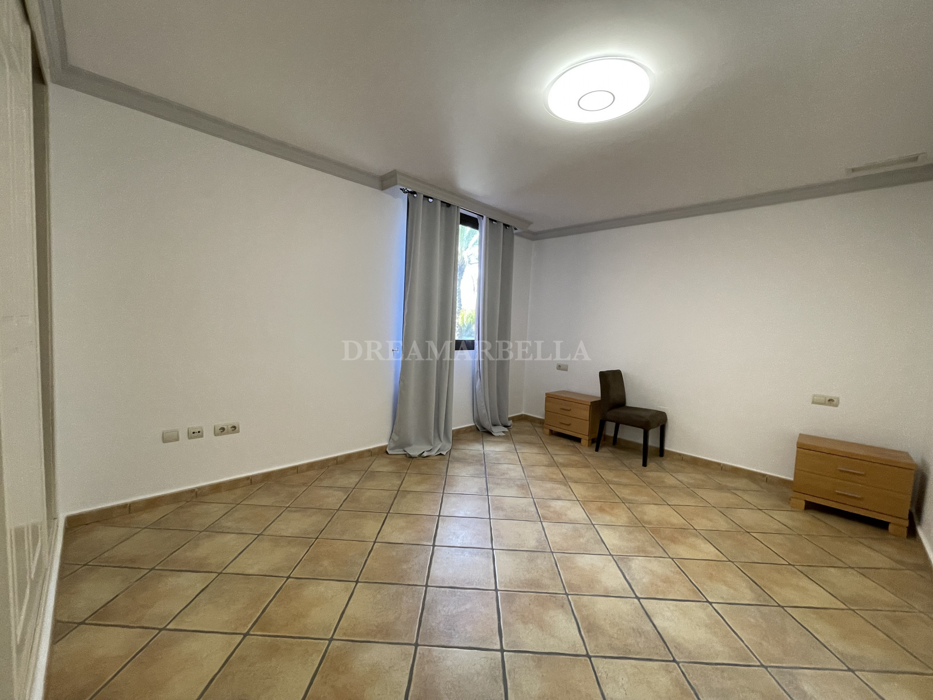 Apartment in Estepona East