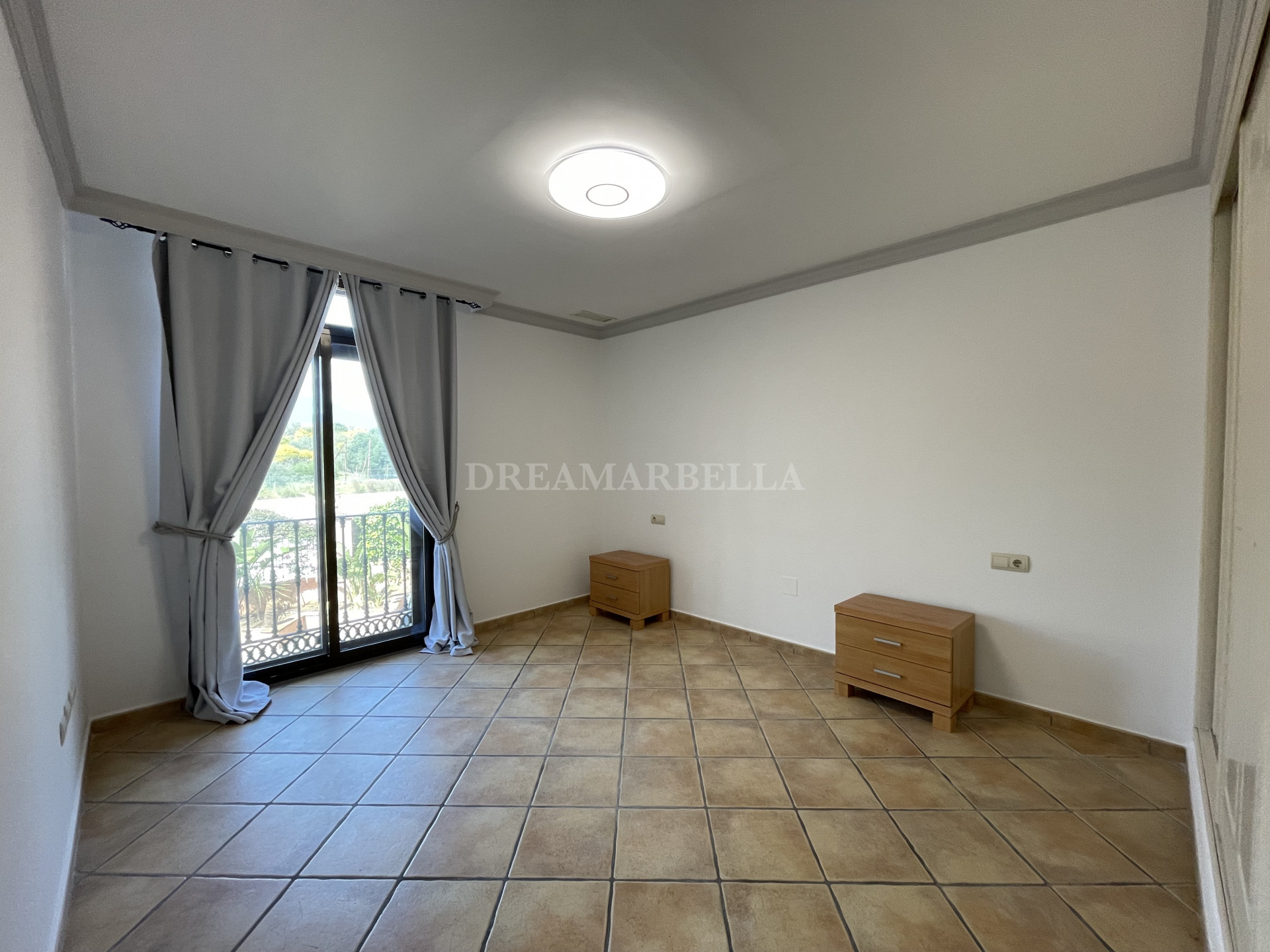 Apartment in Estepona East