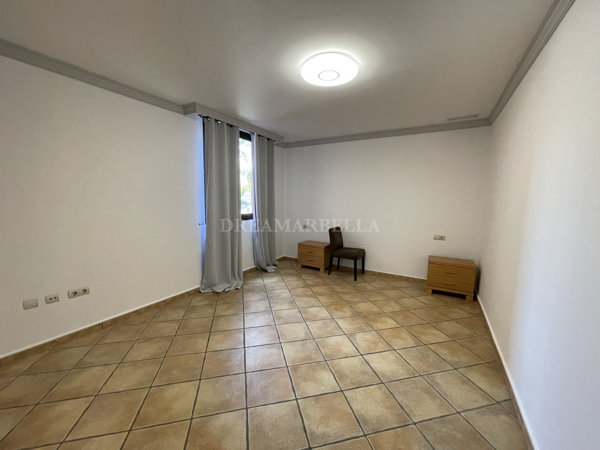 Apartment in Estepona East