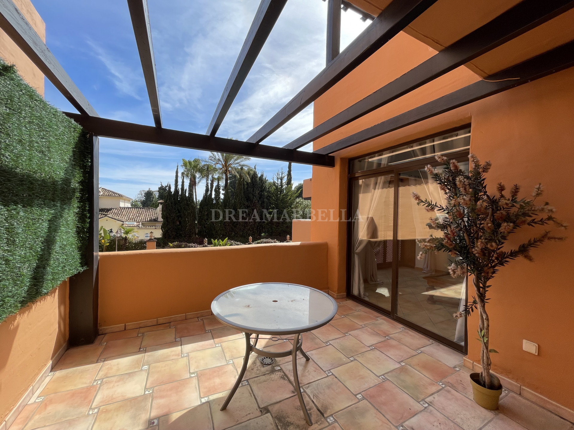 Apartment in Estepona East