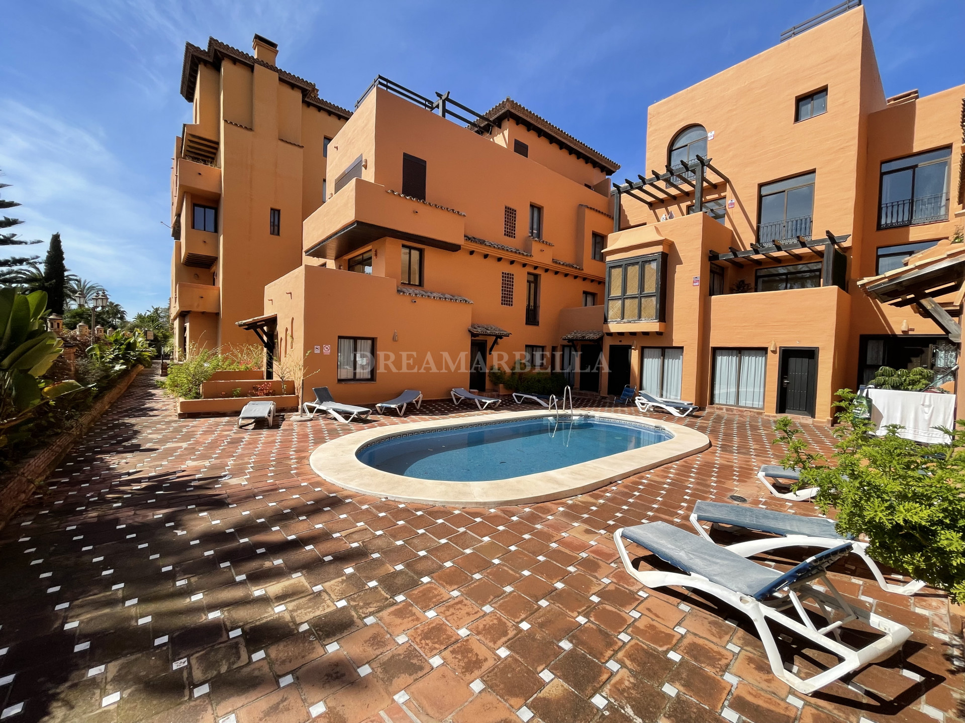 Duplex Penthouse in Estepona East