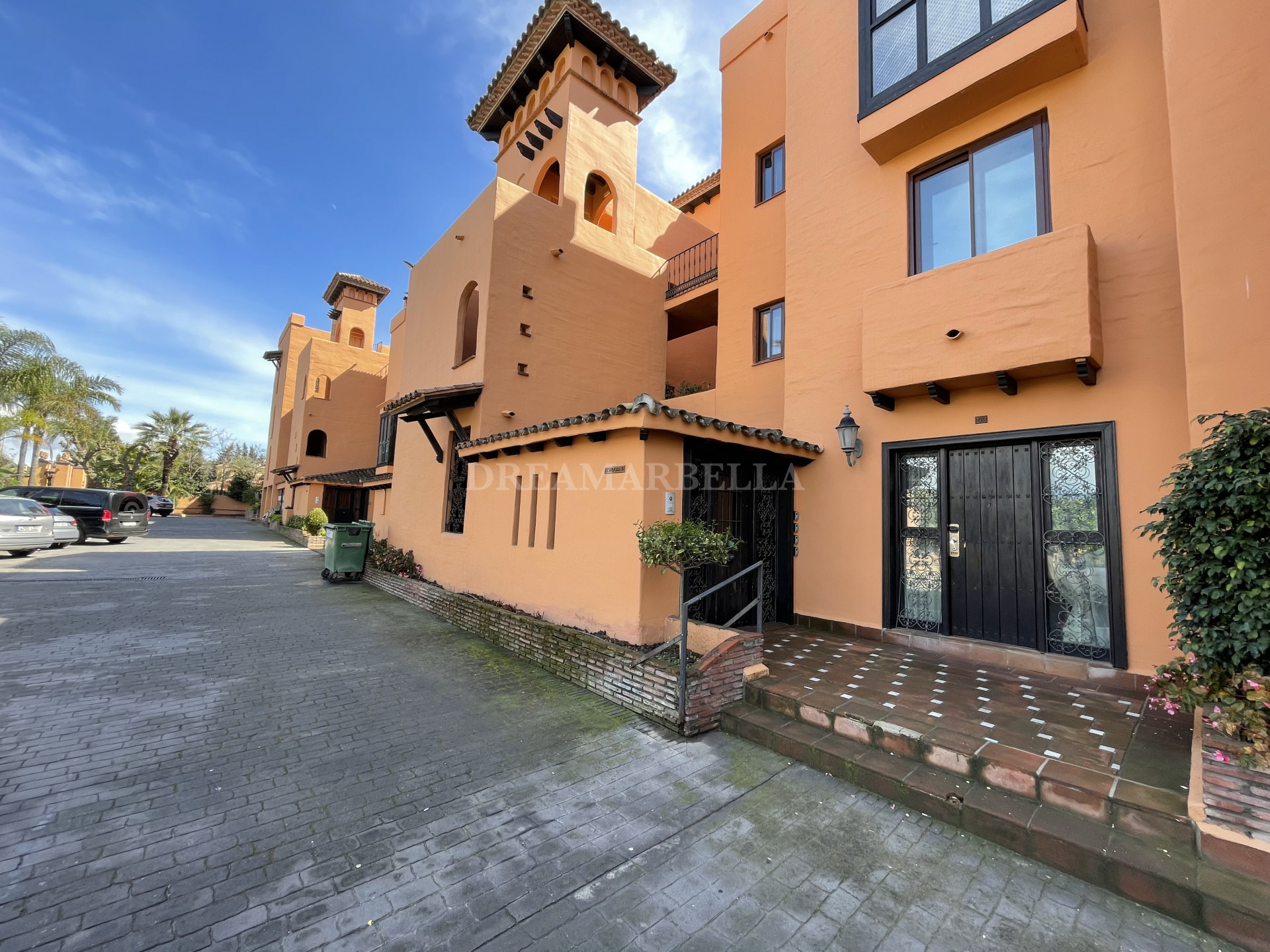 Duplex Penthouse in Estepona East