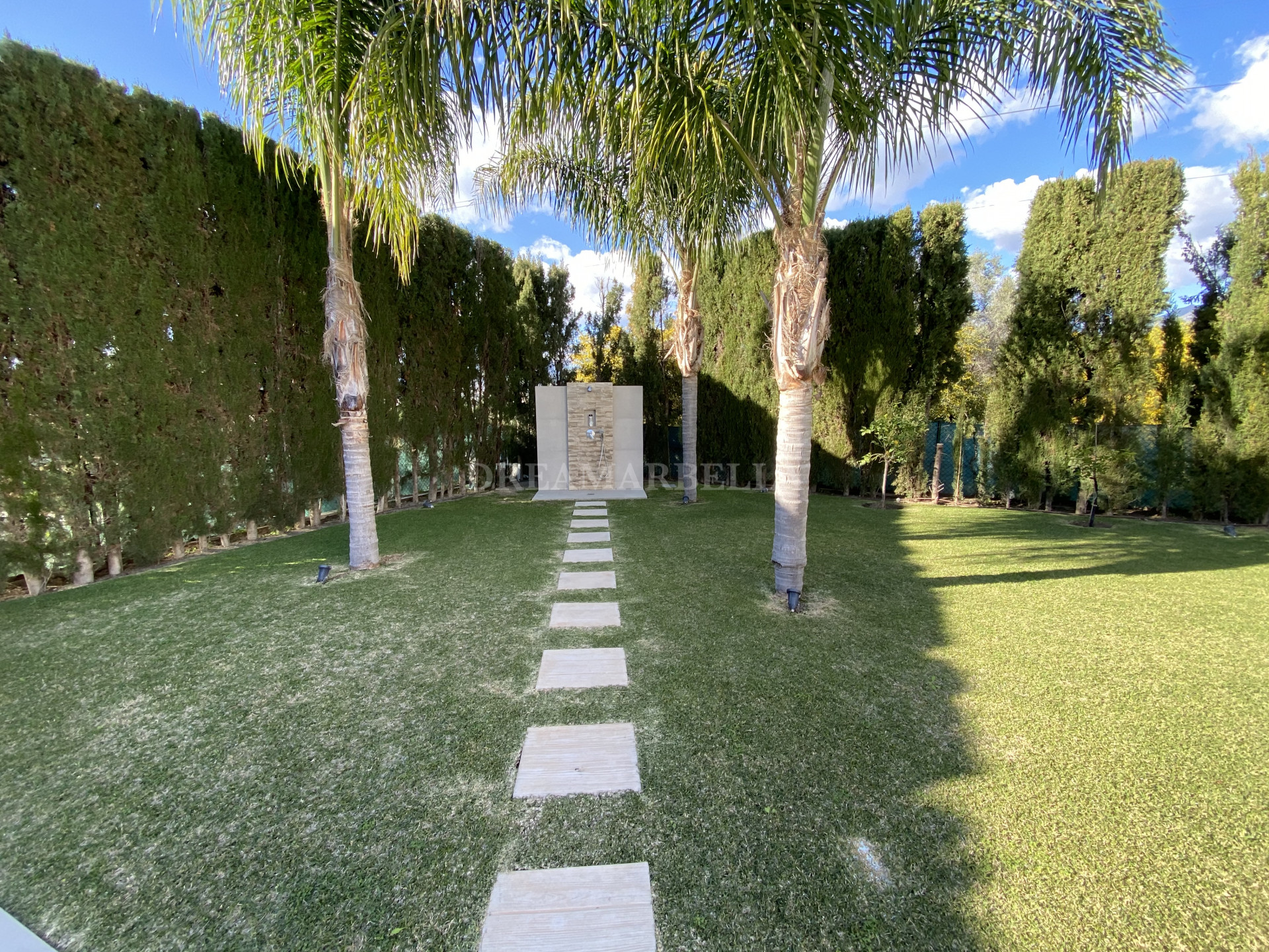 Villa in Nueva Andalucia