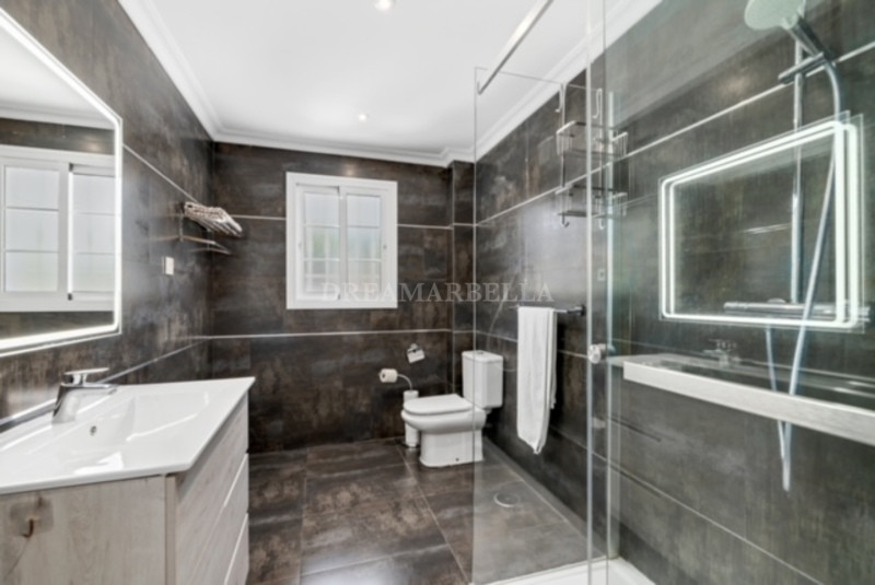 Villa in Nueva Andalucia