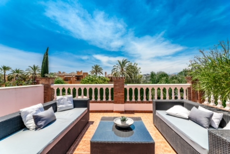 Villa in Nueva Andalucia