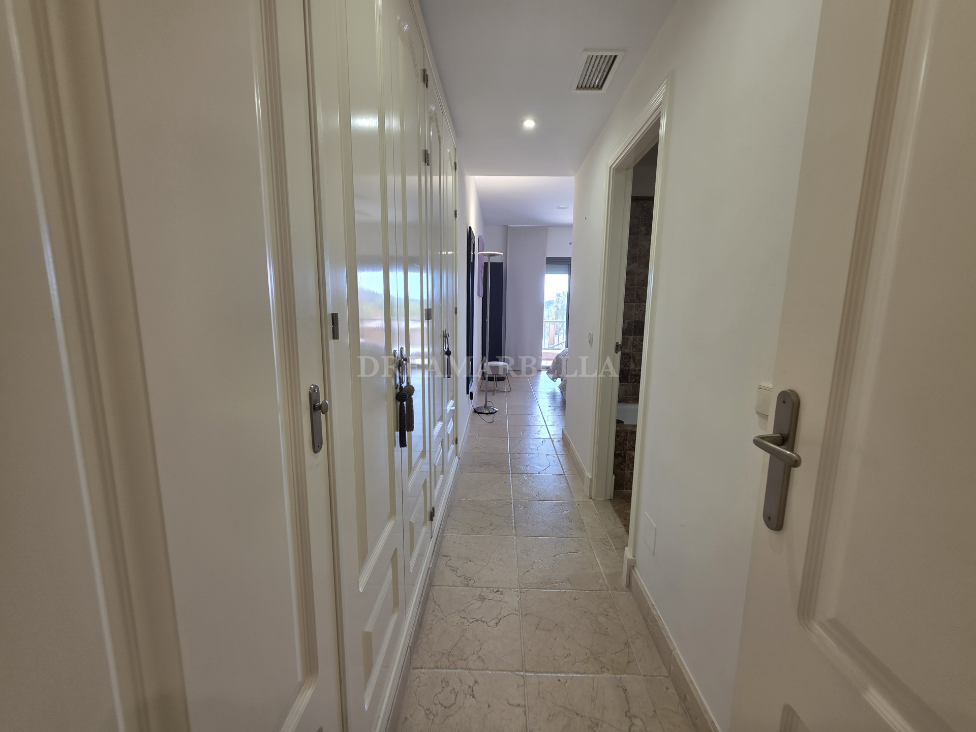 Apartment in Estepona East