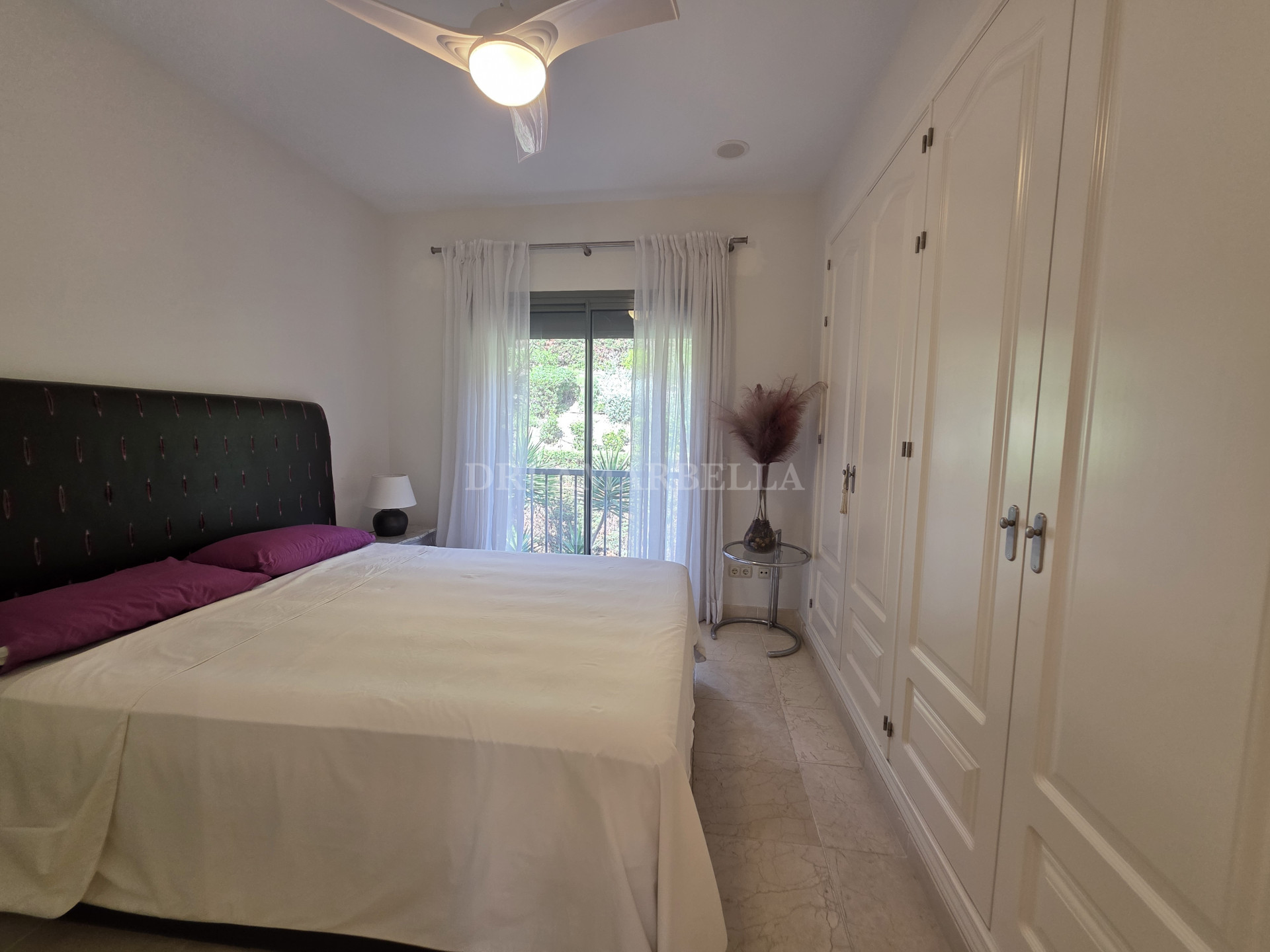 Apartment in Estepona East