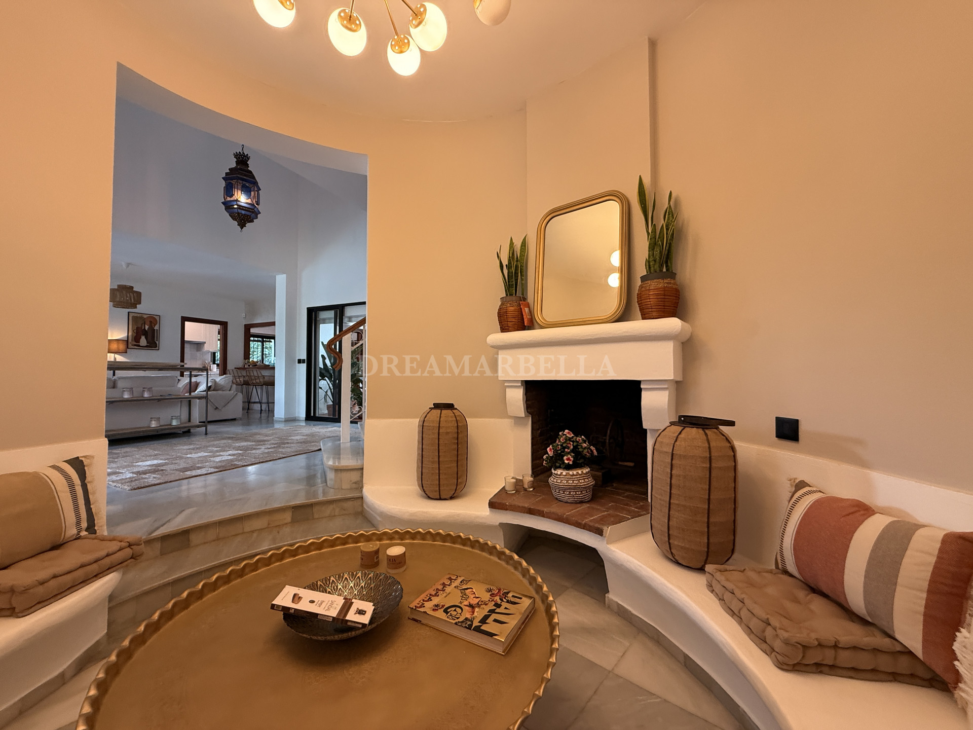 Villa in Estepona East
