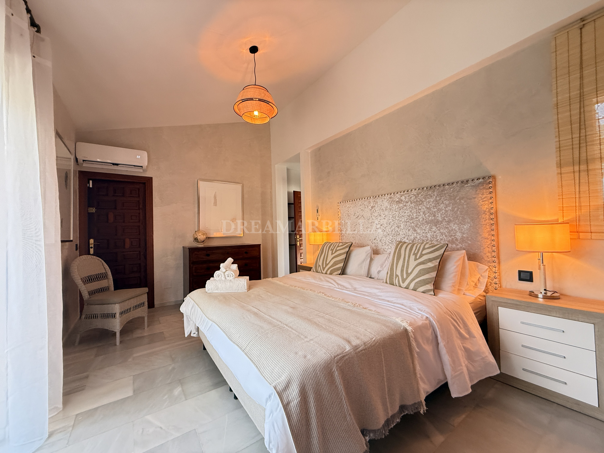 Villa in Estepona East