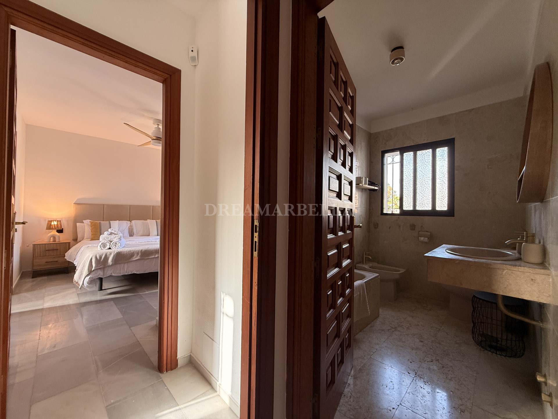 Villa in Estepona East