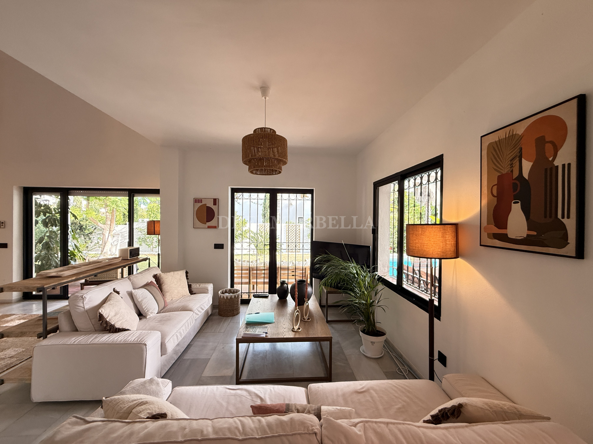 Villa in Estepona East