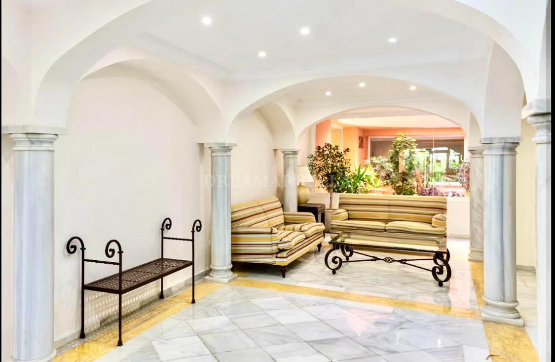 Apartment in Nueva Andalucia
