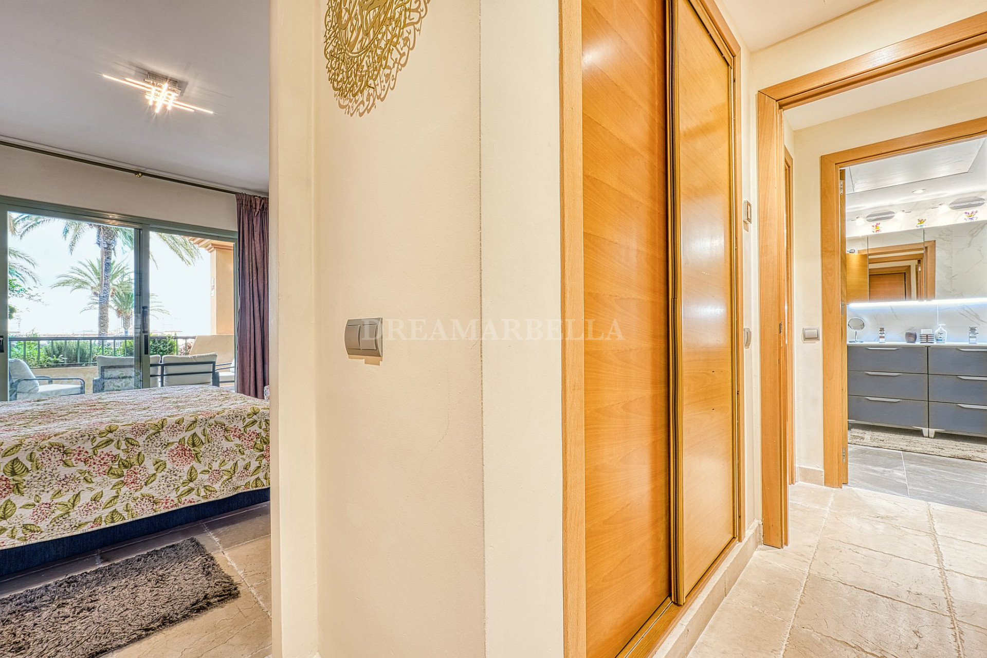Apartment in Four Seasons