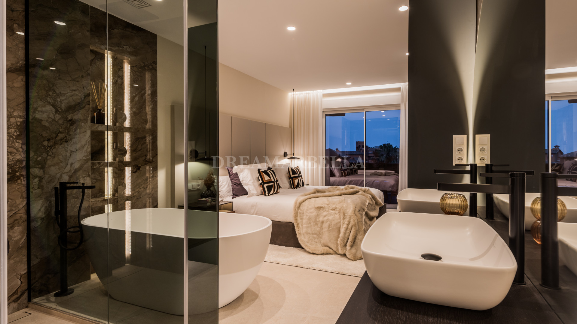 Apartment in Estepona East