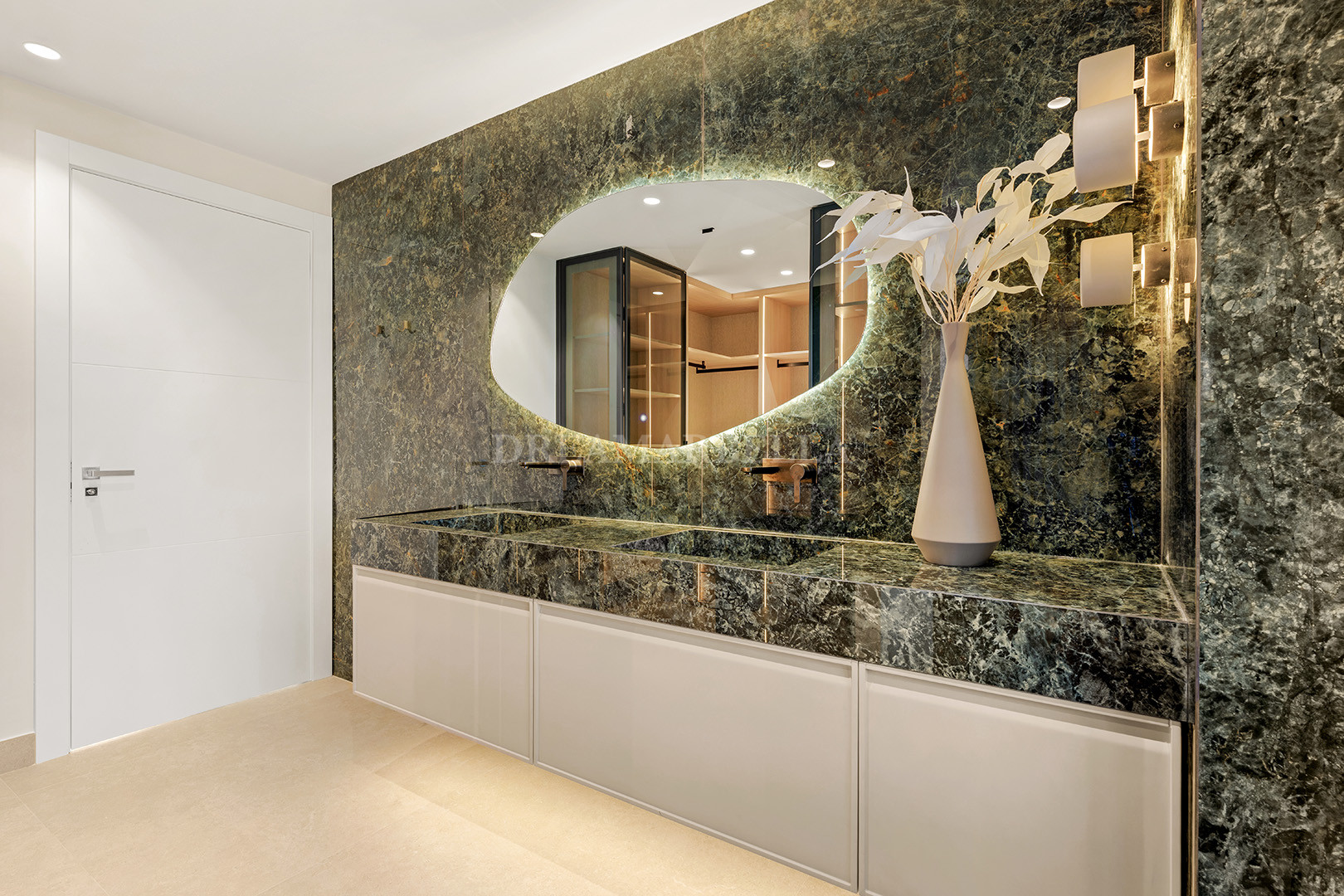 Penthouse in Estepona East