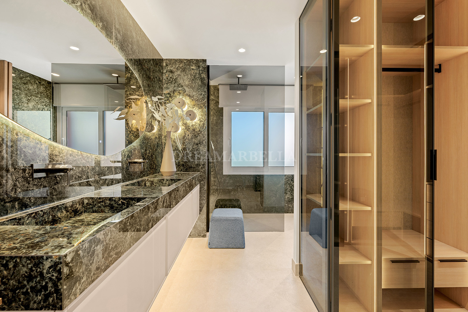 Penthouse in Estepona East