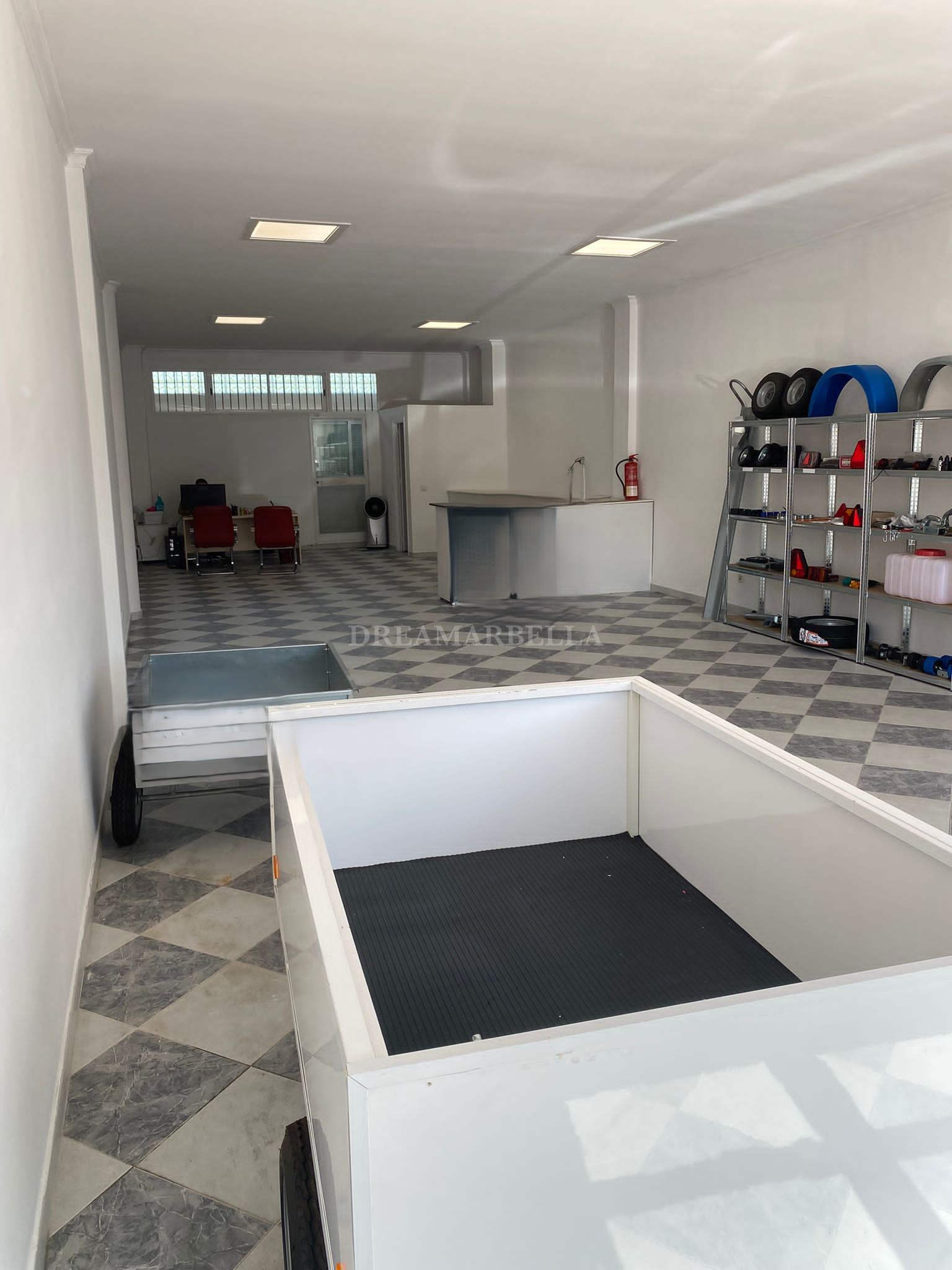 Commercial Premises in Estepona East