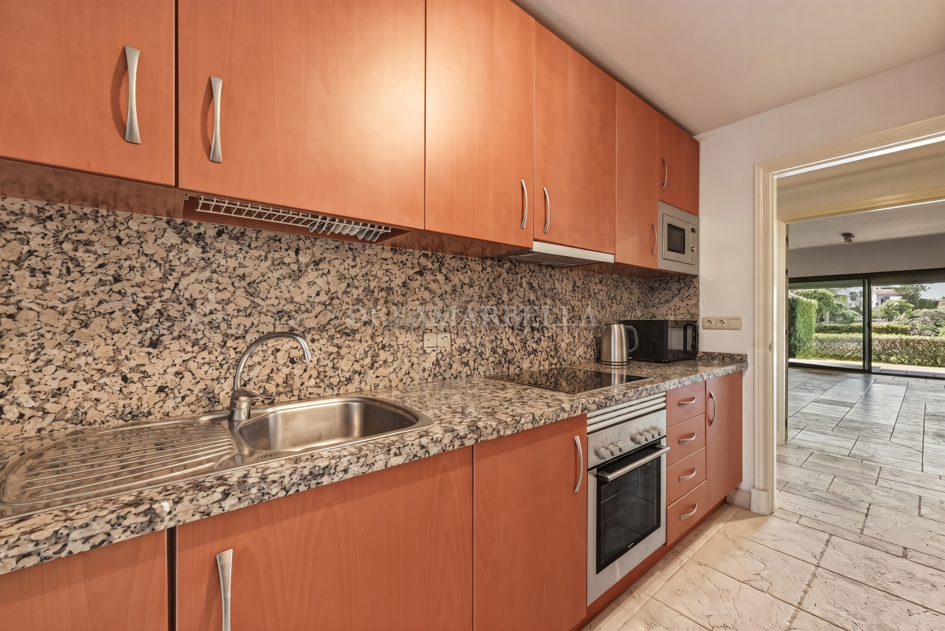 Ground Floor Apartment in Estepona East